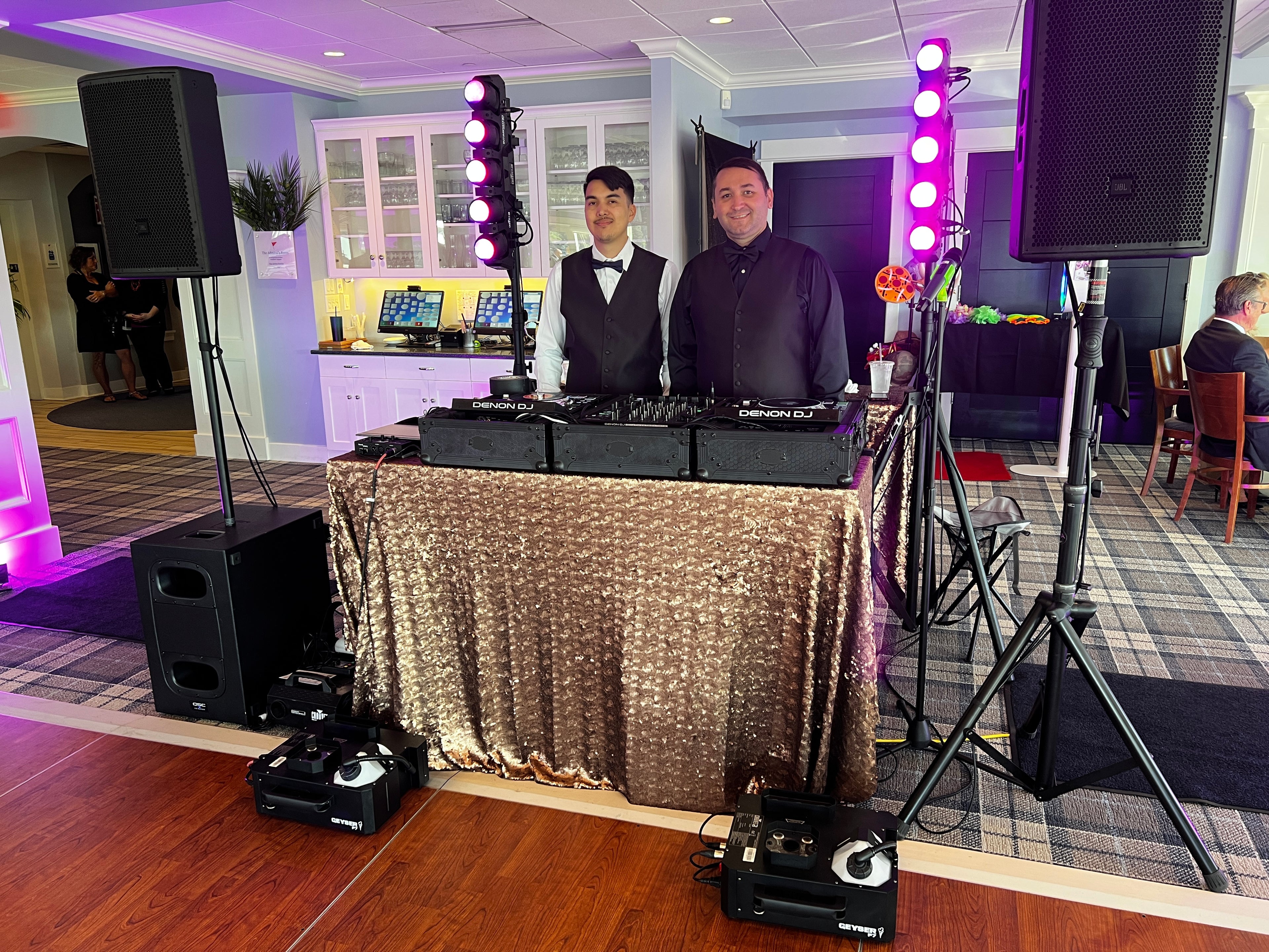 Disc Jockey in Holland, Mi